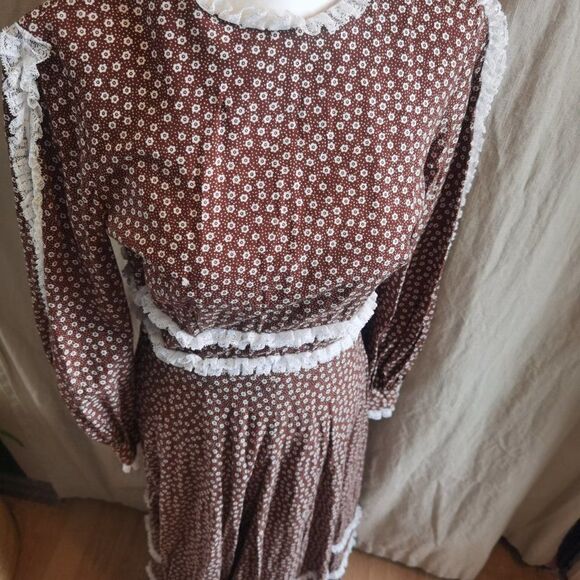 70s Prairie Dress With Daisy Print Brown Cotton Fabric Lace full skirt festival - Picture 7 of 9